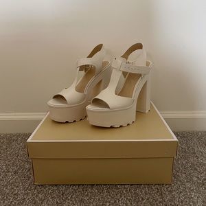 Michael Kors // Sinead Platform